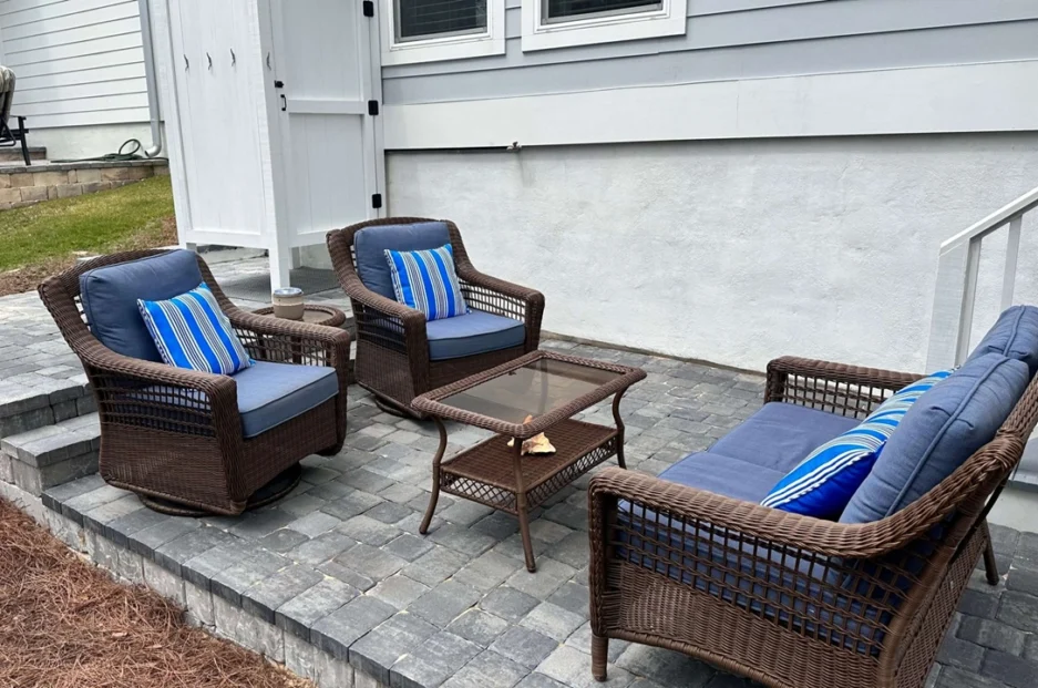 Choosing the Right Paver Colors for Florida Coastal Homes